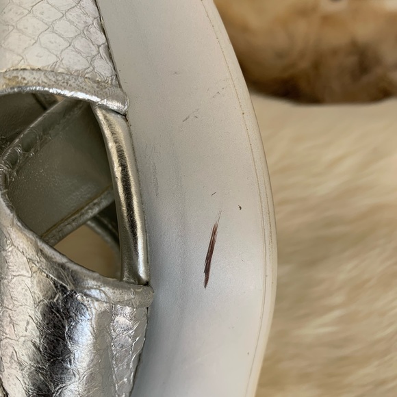 Sandals - Picture 3 of 4